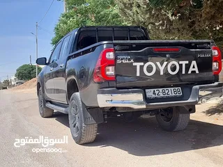  24 تويوتا هايلوكس وراد شركه وكفاله الشركه مديل 2023فحص 3 جيد  واحد ظربه عالراس بسعر مغري وقابل