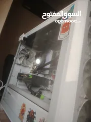  3 بي سي قيمنق مع كل ملحقاته مع شاشتين بمواصفات قوية