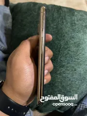  6 iPhone Xs Max