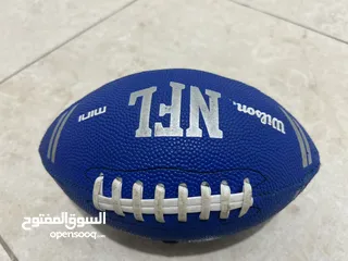  2 كرة قدم امريكية Miniو كرة سلة Wilson