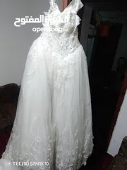  4 فستان زواج مستعمل بحالة ممتازة