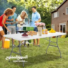  7 توفر لك المساحة المثالية لوضع الشواية، الوجبات الخفيفة، الفواكه وأدوات المائدة مع إمكانية جلوس