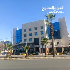  7 مكتب مميز مساحة 300 متر مربع للايجار بسعر مناسب