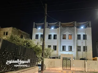  20 شقة مميزة بالطابق الاول للإيجار بموقع هادئ جدا