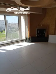  7 في أجمل مناطق الرابيه شقة طابق ثالث للبيع 249م بسعر مميز / ref 9545