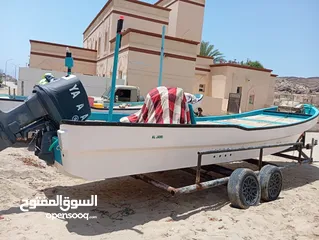  2 قارب 2023 استعمال بسيط مع مكينه 200 موديل 2015 مع العربه
