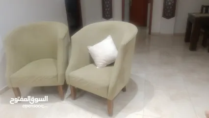 2 طقم كنب مستعمل بحالة جيده