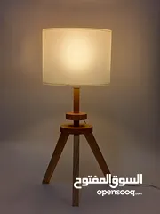  1 تيبل لامب صناعة يدوية من الخشب الطبيعي