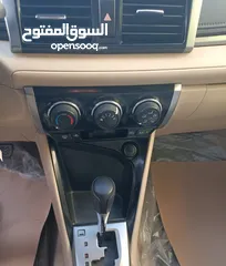  2 تويوتا يارس 2017 لون ابيض 4 جيد للبيع