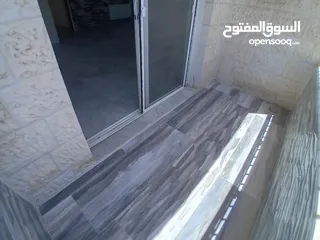  4 شقة  فارغة  للايجار  3 نوم  خلدا