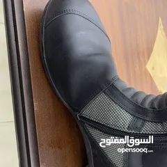  2 شوز BMW الاصلي
