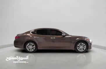  2 INFINITI Q70 2017 GCC in very clean condition انفينيتي 2017 خليجي بحالة نظيفة حدا