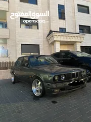 2 بي ام بوز نمر E30 موديل 1988 ماتور ابيض 2000 6سلندر