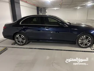  4 Mercedes E200