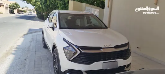 1 KIA Sportage SUV-2023 _White (Negotiable)