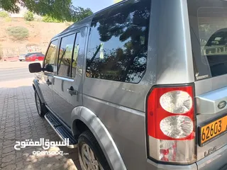  3 Land Rover LR4 in Muscat