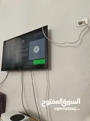  9 اكس بوكس سيريس اس للبيع بسعر مناسب قابل للتفاوض بشيء بسيط .........120فريم 2K
