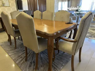  3 طقم كنب مع سفره و بوفيه للبيع
