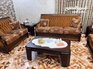  4 طقم كنب بحاله ممتازه