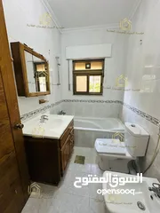  9 شقة طابقية - 4نوم 2ماستر - 400م - ارضية - حديقة - ترسات - موقع هادئ ومميز