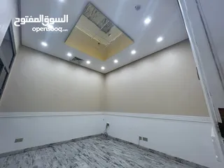  4 دور تجاري 220 متر بالجابريه-دور تجاري بالسالميه اطلاله بحريه