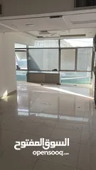  1 مكتب تجاري فاخر جدا للبيع في أفضل  مواقع شارع زهران قرب الدوار الثامن،، للبيع وبموقع حيوي جدا