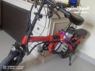  1 دراجه كهربائيه