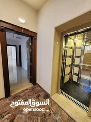  3 شقة فارغة للبيع في منطقة الجبيهة - REF: 14630