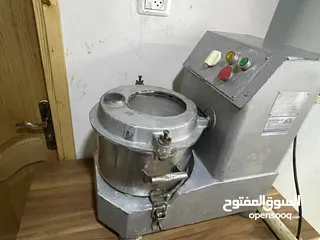  11 عدة مطعم كامله للبيع