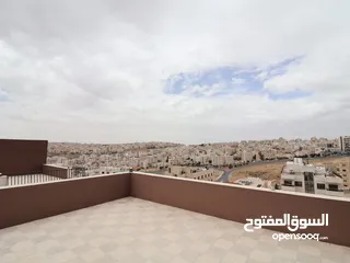  1 شقة طابق أخير مع روف (205م)داخلي (80م)ترس خارجي في أرقى مناطق ام حجير شفا بدران