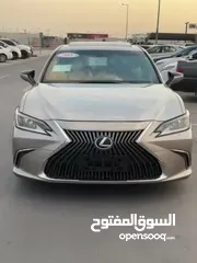  19 لكزس ES300خليجي موديل 2019 رقم واحد ضمان تصدير وتسجيل معرض فورمولا بصمه فتحه رنكات ستاره كراسي كهرب