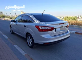  2 فورد فوكس2012 اوتوماتيك بحالة ممتازة
