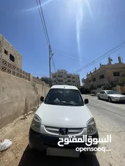  1 بيجو بارتنر ركاب 2005 بحالة الوكالة للبيع