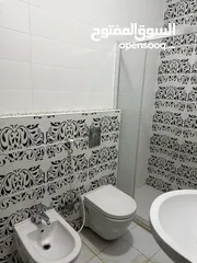  9 شقة للبيع في ام اذينة