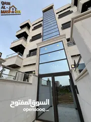  5 في ارقى مناطق الجبيهة شفا بدران شقة طابق ثالث مع رووف للبيع