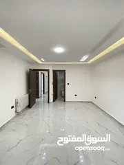  14 شقة فاخرة اخير مع روف دوبلكس 215 متر وتراس 100 متر مع اطلالة مفتوحة مميزة بسعر مميز جداا