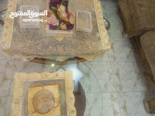  5 كنبايات مع طاولاتها