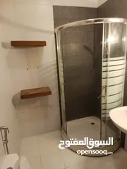  29 شقه فاخره  للايجار ( ديكورات فخمه )