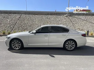  3 BMW 520i 2023 GCC  بي ام دبليو 520 وكالة الجنيبي تحت الضمان