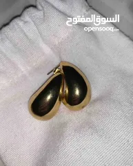  2 حلق شكل قطرة مطلي ذهب