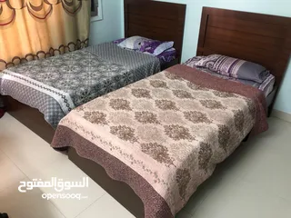  1 single coat bed with mattress×2