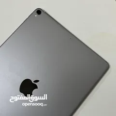  5 Apple iPad Pro 10.5 64GB