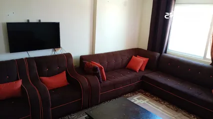  3 طقمين كنب مستعمل بحال الجديد.
