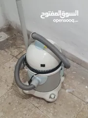  6 مكنسة كهربائية كراون 1000w مستعمل استعمال بسيط للبيع بسعر رخيص وسبب البيع السفر