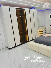  3 غرف نوم ماستر واطفال  ومطابخ ومزانين