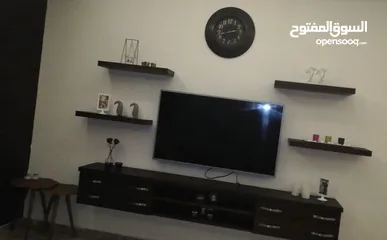  2 طاولة تلفزيون خشب لاتيه تقيل جدا استعمال خفيف