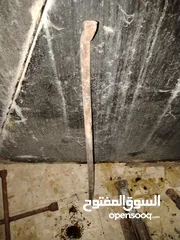  1 رافع سياره ومفتاح عجل