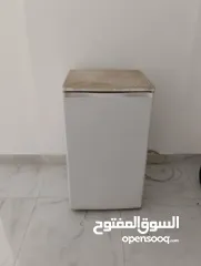  4 ثلاجة صغيرة