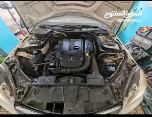 10 Mercedes E200 turbo 2010 4 Cylinder GCC  full option panorama 204hp