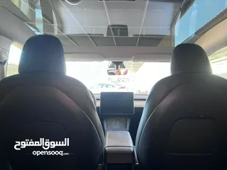  6 تيسلا موديل Y